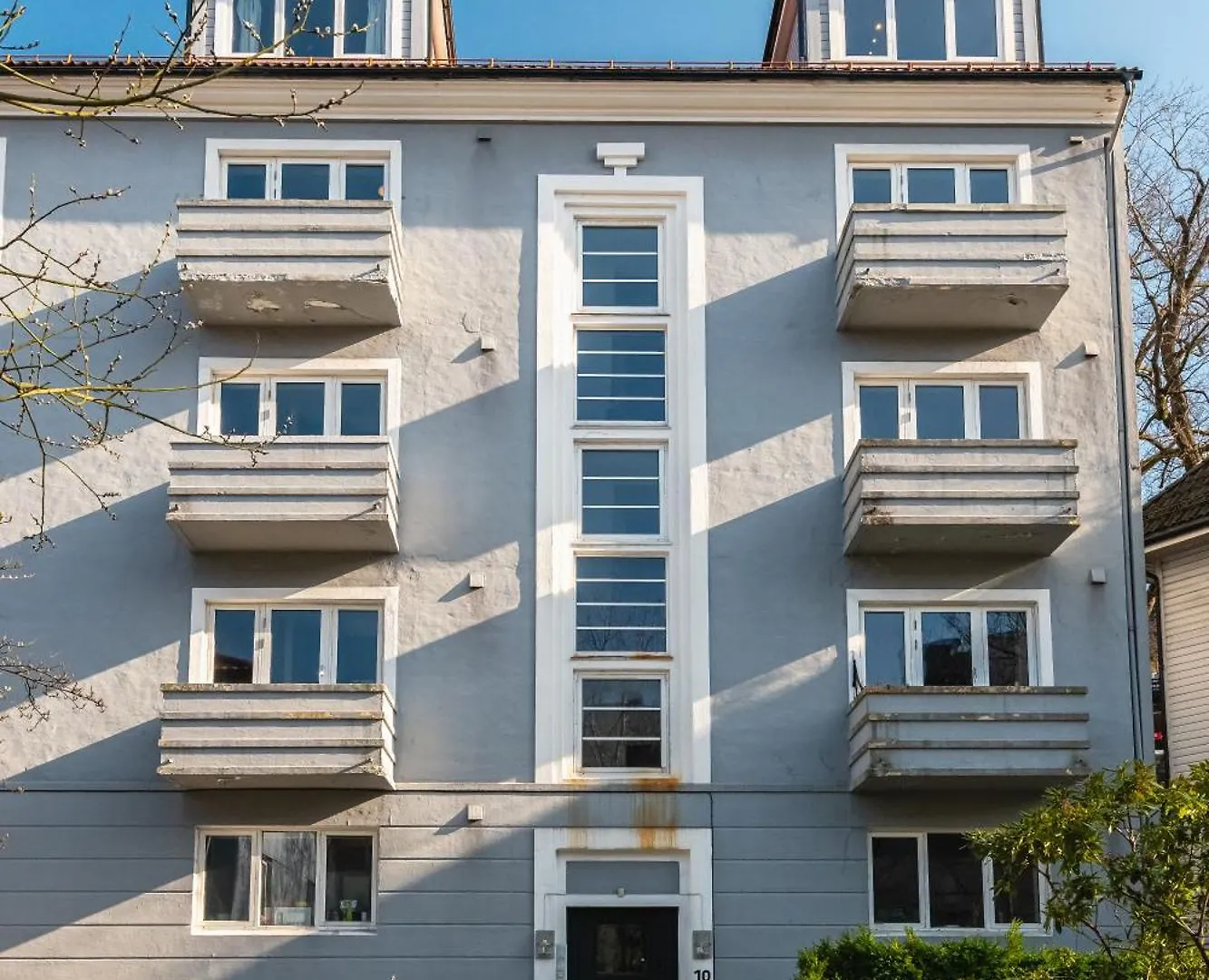 Dinbnb Apartments I Dockside Apartment With Modern Kitchen And Workspace Bergen